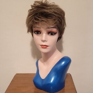 Gabor Flexlite Wig - LR100